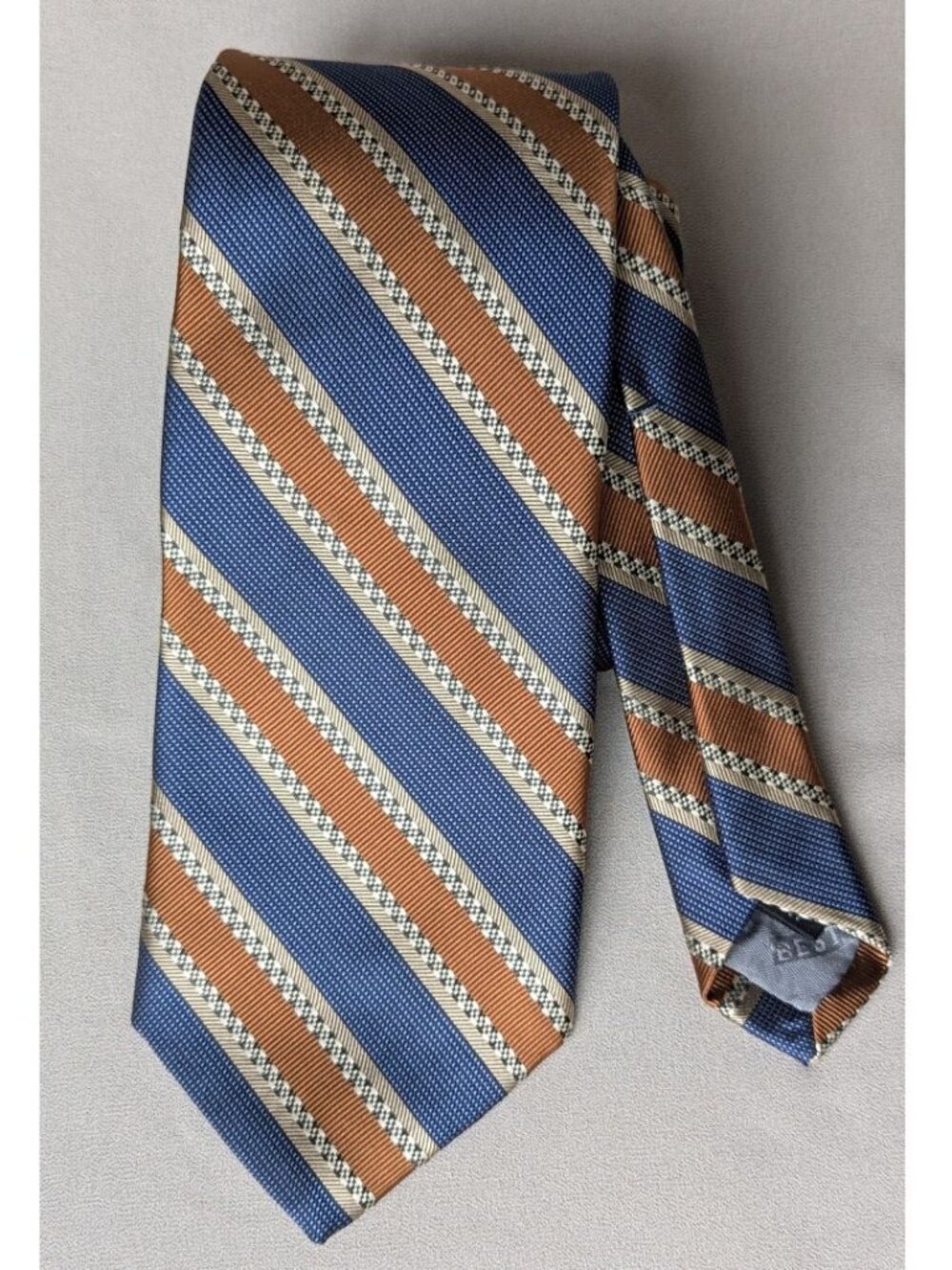 ROBERT TALLBOT Best of Class Striped Tie Jacquard 100% Silk Hand Made in USA